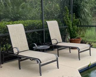 Tropitone lounge chair $110 each chair. Again, these chairs sell for 10x that new in store. Zoom in there is no wear to metal or material.