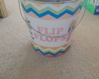 Flip Flop bucket