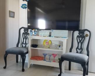 Bookcase; TV with wall mount