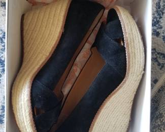 New-in-box women's shoes