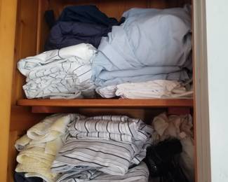 Sheets & bed linens