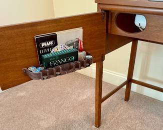 PFAFF Sewing Machine and Table