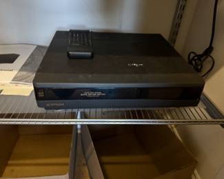 Hitachi VCR- $10