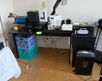 Desk -$5