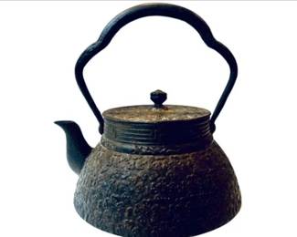 Collectible Nambu Japanese Cherry Blossom Iron Tea Kettle - Signed - Possibly Y2353 Tetsubin Design