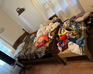 Twin Bed,