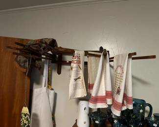 Antique Farmhouse Spindle Towel Rack