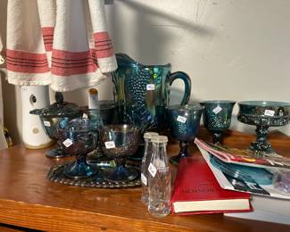 Carnival Glassware Set