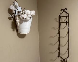 Vintage Farmhouse Wall Decor