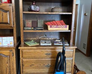 More book shelves