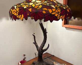 Attr.  Mosaic Lamp Company leaded stained glass maple leaf shade on tree trunk base