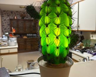 Vintage cactus touch lamp
