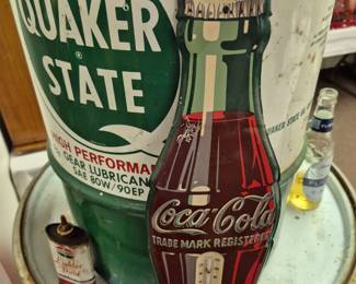 Much vintage advertising!!