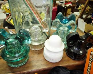 "Mickey Mouse" insulators