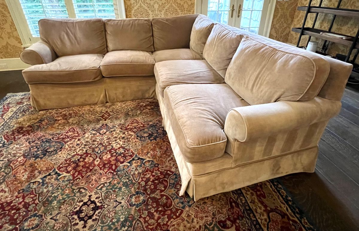 50. Ethan Allen Taupe 2pc Sectional (96" x 96" x 42" x 35"h)
