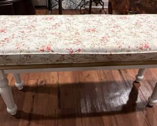 90a. Bench w/ Oak Top & White Painted Legs and Cushion (44" x 15" x 19")