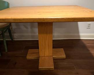 56. Oak Dining Table (36" x 46" x 29")