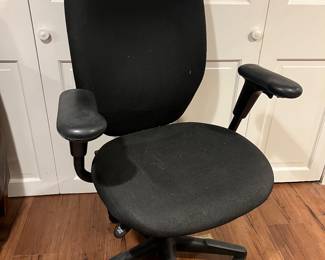 86. Black Executive Chair