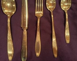 32 pc Roger Brothers 1847 Ambassador 
Silverware set