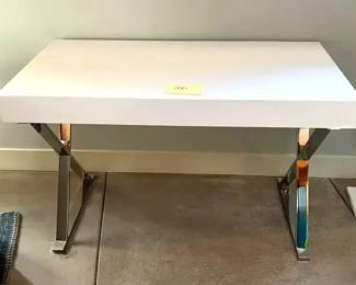 White High Gloss Accent Table or Bar