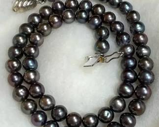 Black Pearl Strand