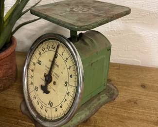 Vintage scale