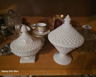 Milk glass