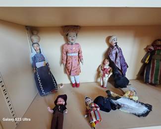 souvenir dolls