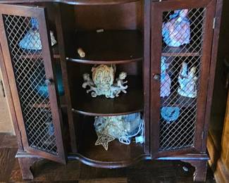 small display cabinet