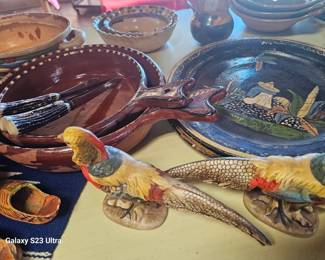Lots of vintage pottery  dishes