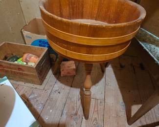 bowl on legs