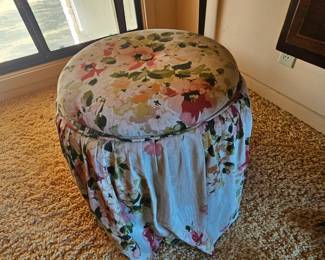 vanity stool