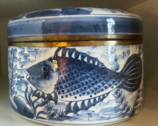 More chinoiserie. Great prices on smalls.