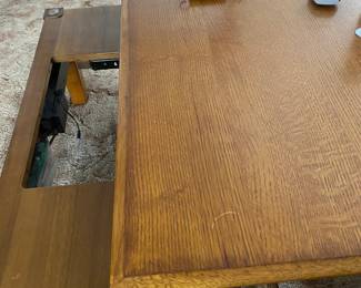 CONVERTIBLE COFFEE TABLE