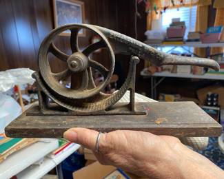 ANTIQUE CORK PRESS