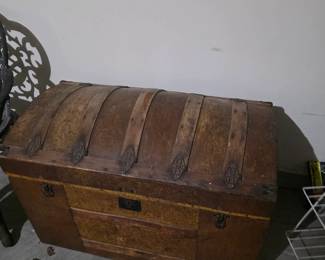 Treasure chest trunk