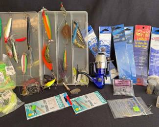 Master 408BL Long Cast Reel & Fishing Lures * Assorted NEW Hooks