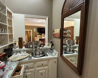 Incredible arched "sunburst" wooden mirror!