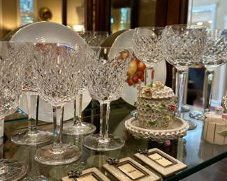 Jay Strongwater mini frames, Meissen, glass stemware
