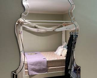 Beveled glass mirror