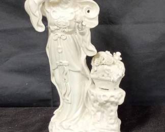 Asian Lady Statuette