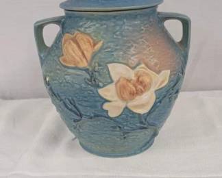 Roseville USA Canister with Lid