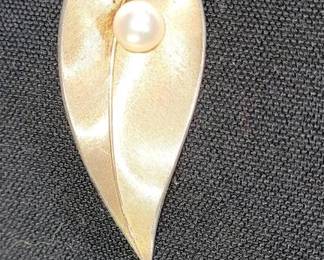 Gold Overlay Pin with Pearl