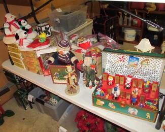Lots of cute Christmas decor
