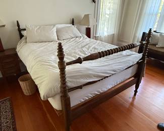Jenny Lind barley twist bed