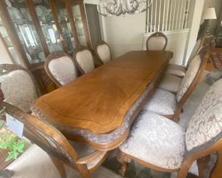 Michael Amini China cabinet and dinning room table with 10 chairs