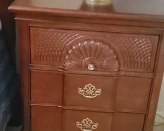 Night Stand for QueenSize Bedroom Set