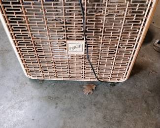Working Frigid box fan