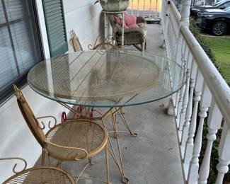 Glass Top patio table, mesh chairs
