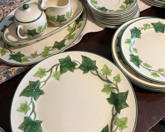 Francisan Earthenware Green Ivy